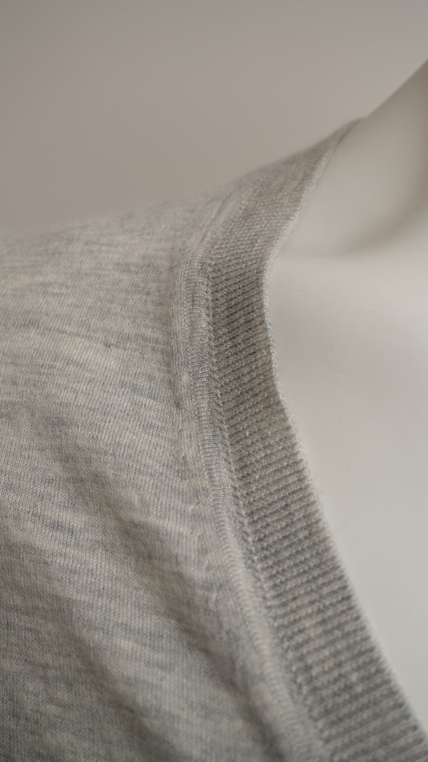 Men's Gobi 100% Mongolian Cashmere Cardigan Light Grey - Size M