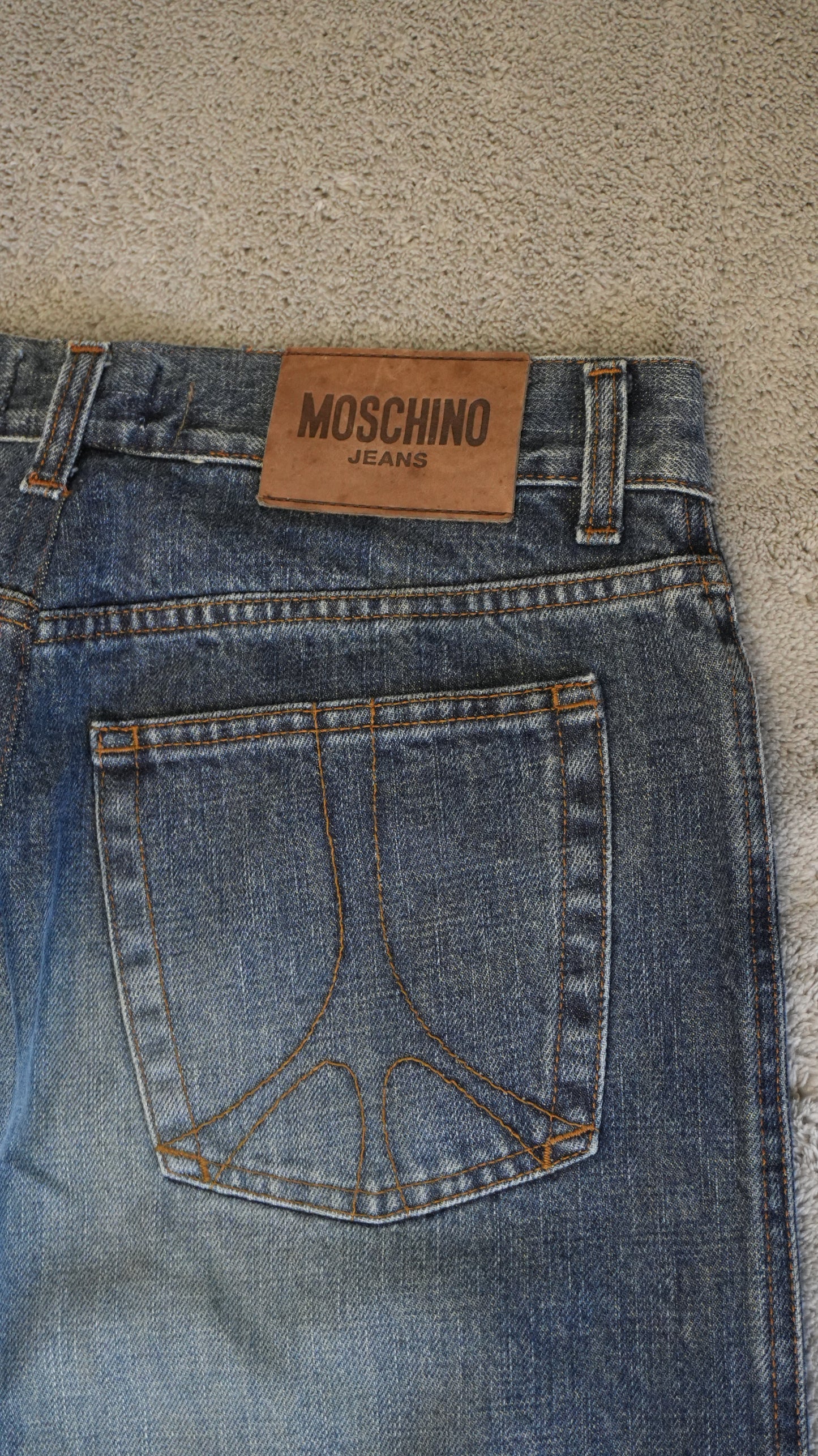 Jeans Moschino Vintage Straight Leg - Lavaggio Blu con Whiskering - Taglia M