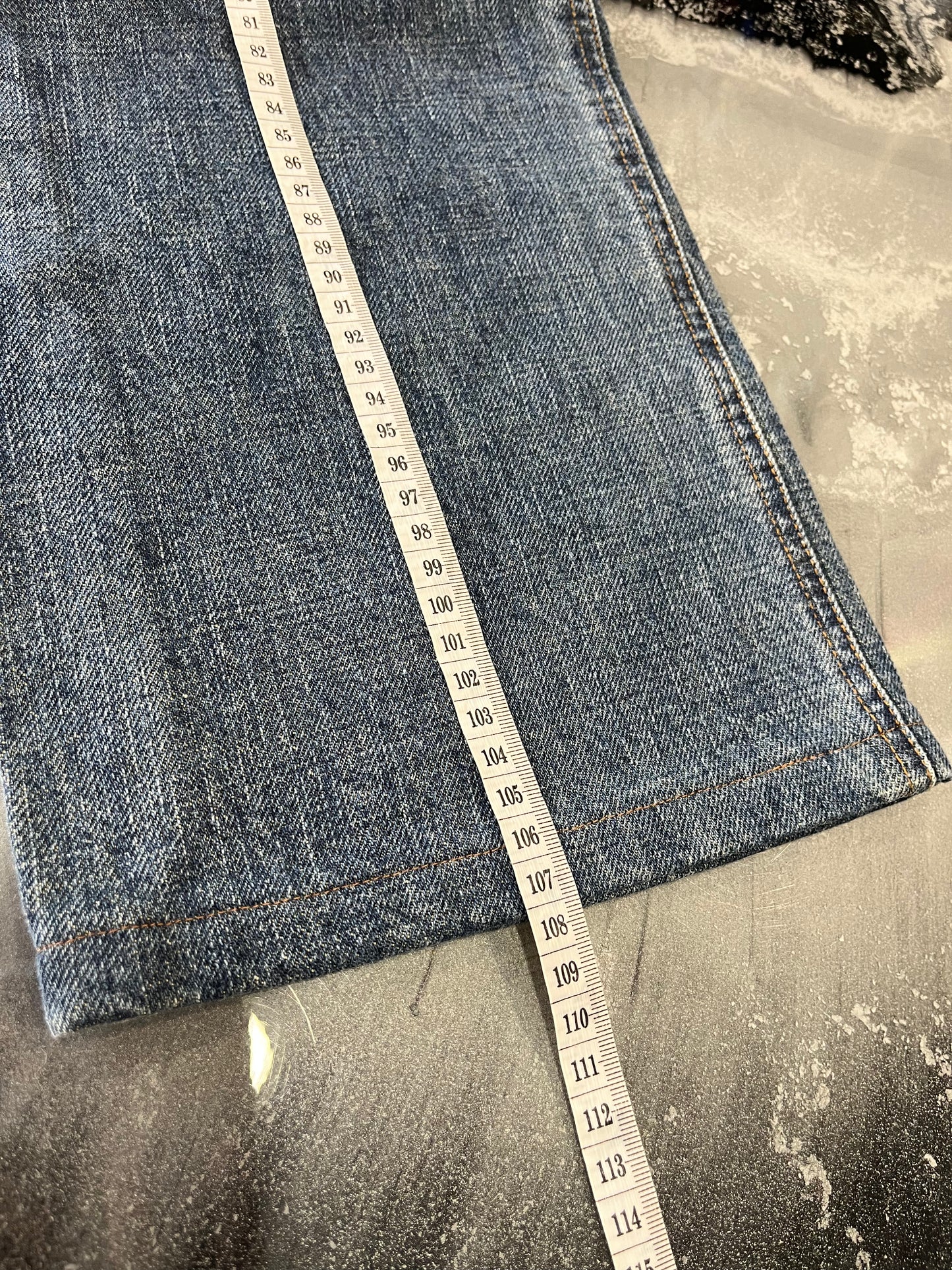 Jeans Moschino Vintage Straight Leg - Lavaggio Blu con Whiskering - Taglia M