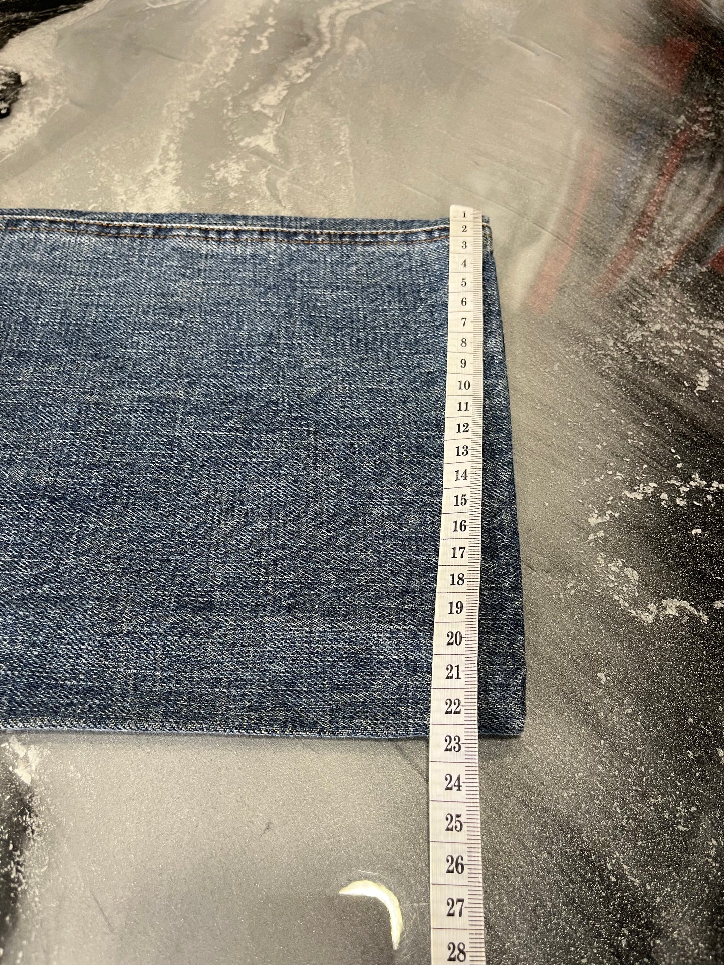 Jeans Moschino Vintage Straight Leg - Lavaggio Blu con Whiskering - Taglia M